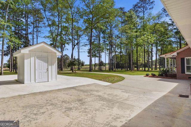 1044 Lewis Mill Lake Road, Vienna, GA 31092