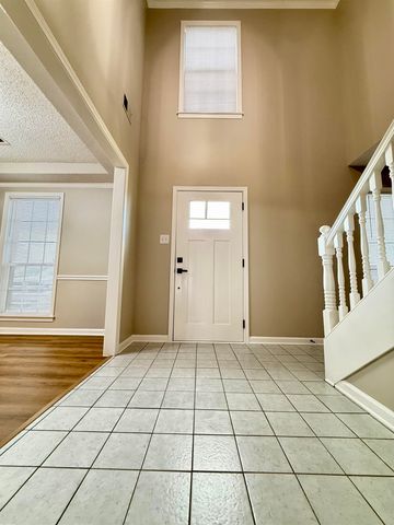 2776 DEER GLADE LN, Memphis, TN 38133