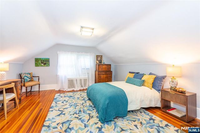 33 Prescott Avenue, Montclair, NJ 07042