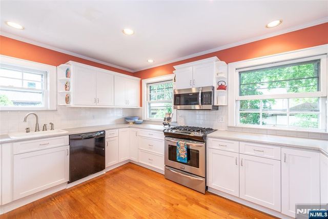 33 Prescott Avenue, Montclair, NJ 07042