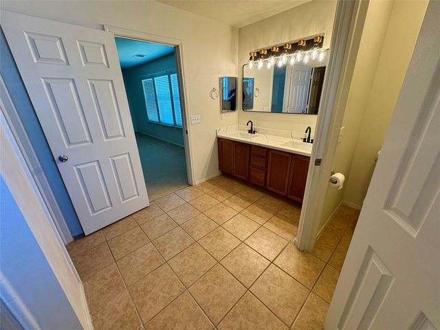2910 Feather Green Trail, Fresno, TX 77545