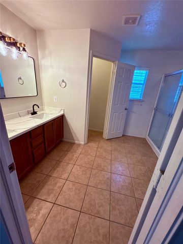 2910 Feather Green Trail, Fresno, TX 77545