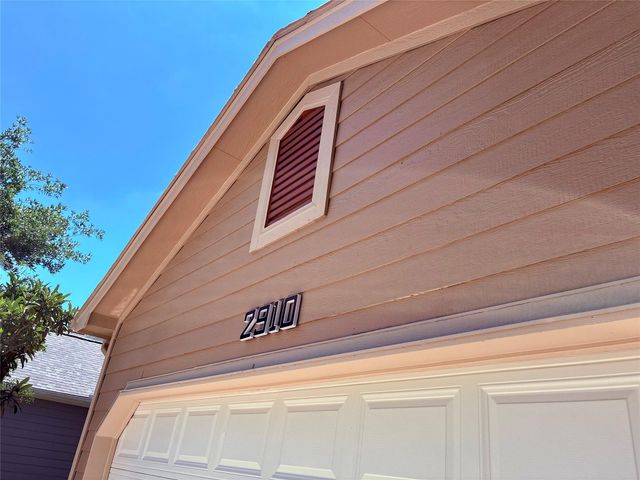 2910 Feather Green Trail, Fresno, TX 77545