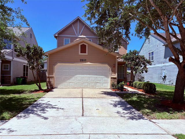 2910 Feather Green Trail, Fresno, TX 77545