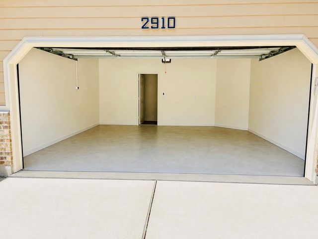 2910 Feather Green Trail, Fresno, TX 77545