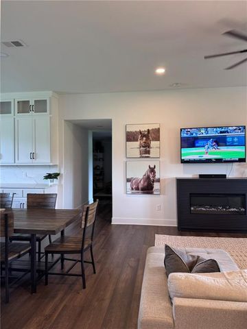 8009 S Enochs Mills Road, Grain Valley, MO 64029