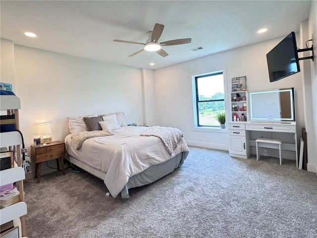 8009 S Enochs Mills Road, Grain Valley, MO 64029