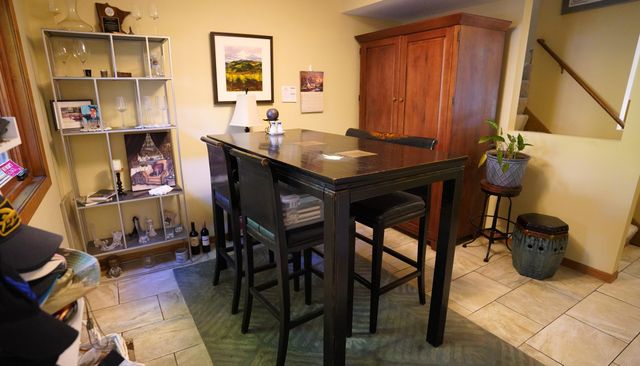 301 Selby Avenue, Saint Paul, MN 55102