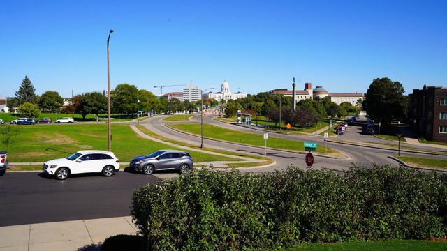 301 Selby Avenue, Saint Paul, MN 55102