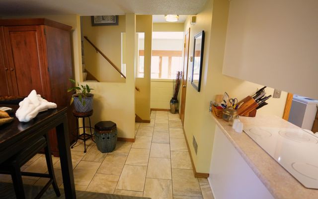 301 Selby Avenue, Saint Paul, MN 55102