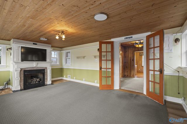 8208 Hickory Hill Lane SE, Huntsville, AL 35802