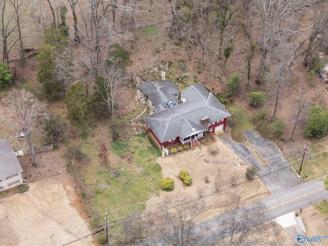 8208 Hickory Hill Lane SE, Huntsville, AL 35802