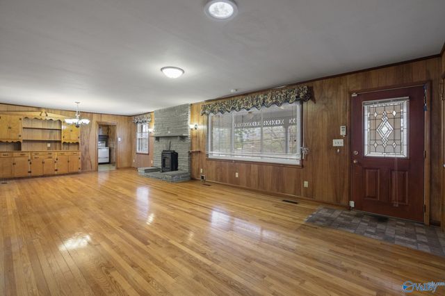 8208 Hickory Hill Lane SE, Huntsville, AL 35802