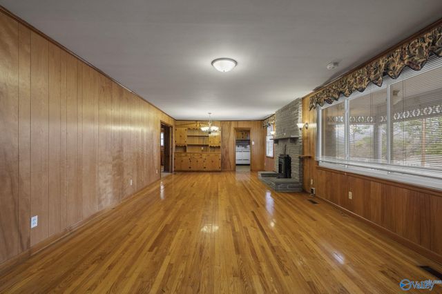 8208 Hickory Hill Lane SE, Huntsville, AL 35802