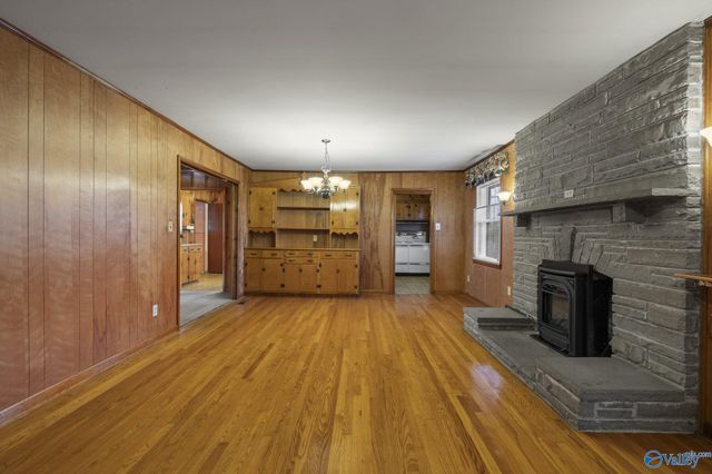 8208 Hickory Hill Lane SE, Huntsville, AL 35802