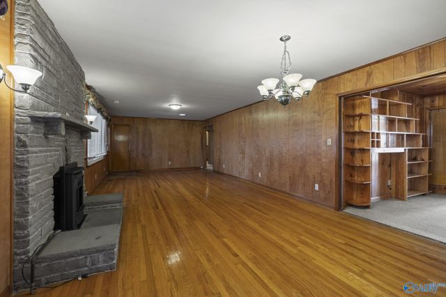 8208 Hickory Hill Lane SE, Huntsville, AL 35802