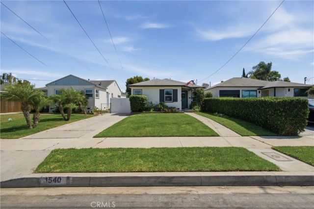 1540 W 215th Street, Torrance, CA 90501