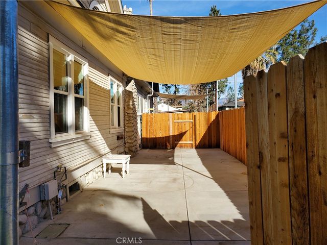 1209 East Central Avenue, Redlands, CA 92374