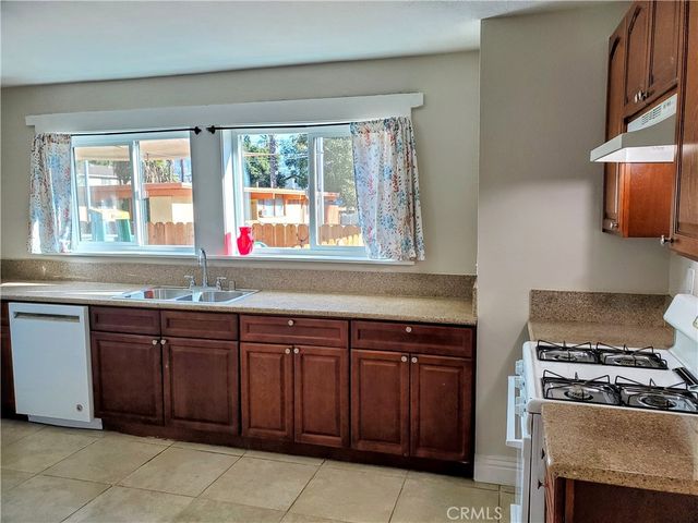 1209 East Central Avenue, Redlands, CA 92374