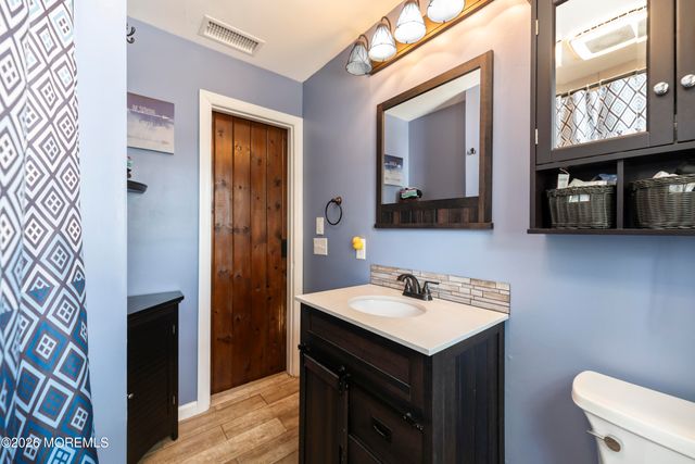 1 Lakeland Drive, Brick, NJ 08723