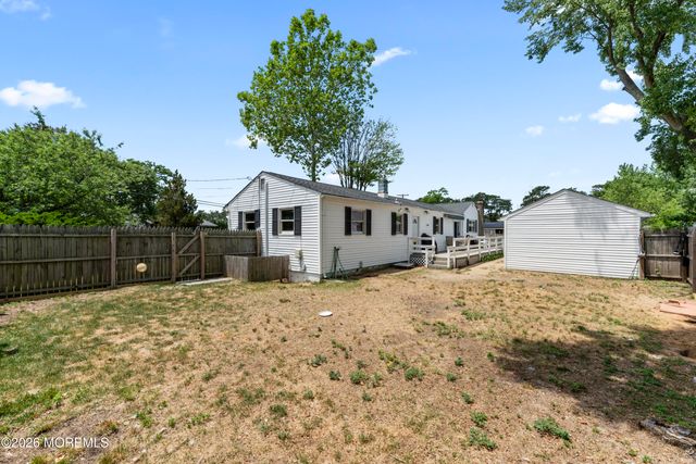 1 Lakeland Drive, Brick, NJ 08723
