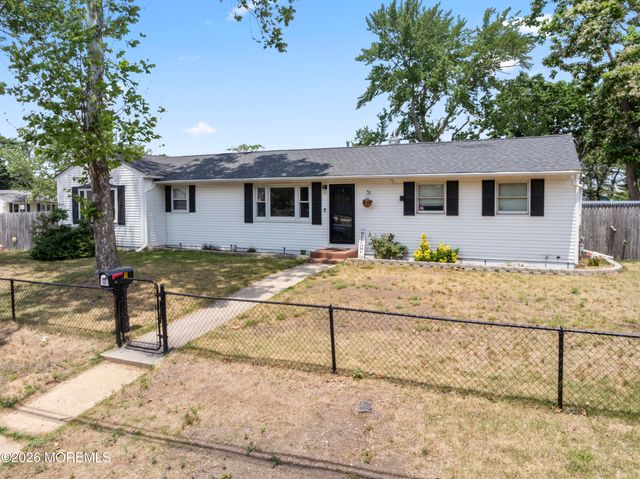 1 Lakeland Drive, Brick, NJ 08723