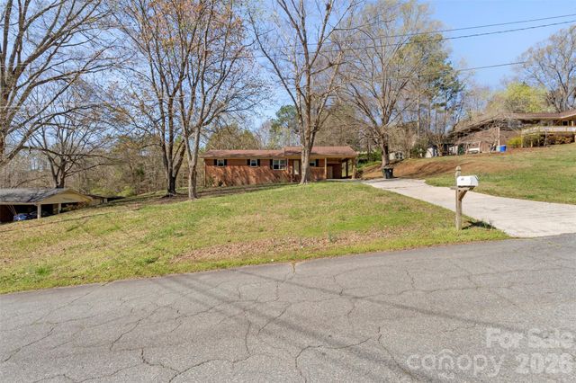 552 Tripolis Street SE, Concord, NC 28025