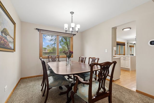 1424 Westport Ridge, Crystal Lake, IL 60014