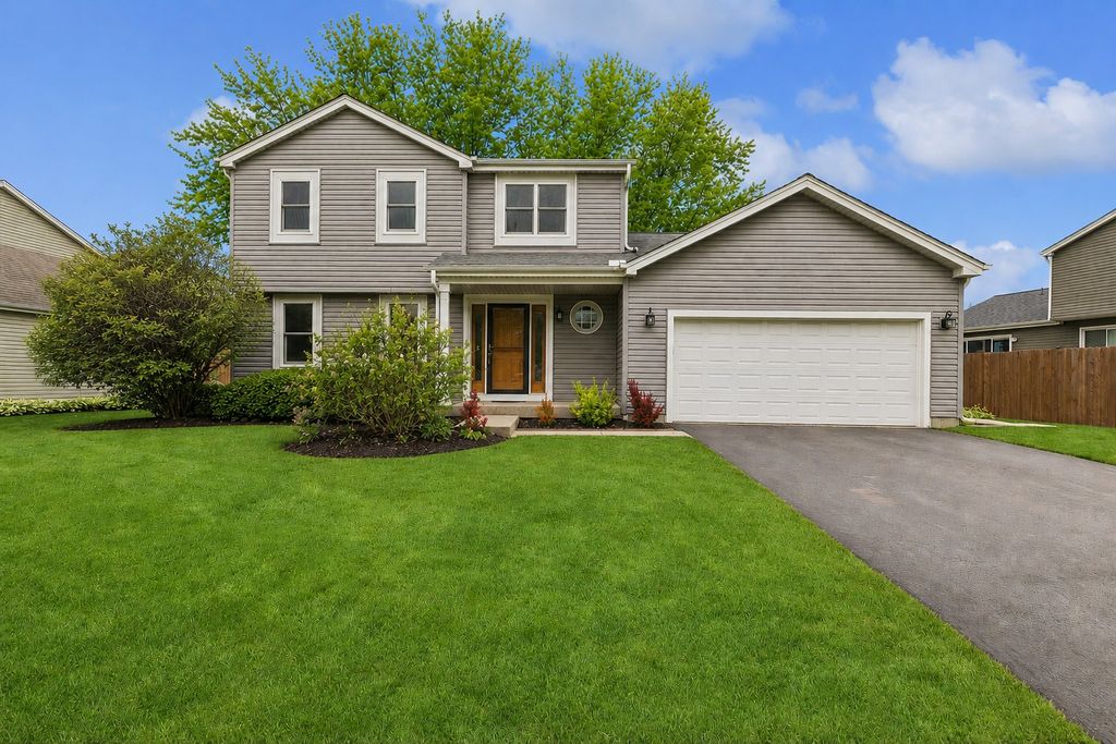 1424 Westport Ridge, Crystal Lake, IL 60014