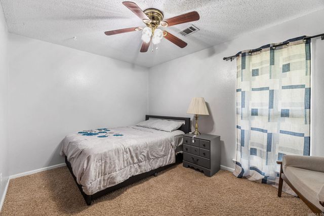 96 Creekwood Drive, Jacksonville, AR 72076