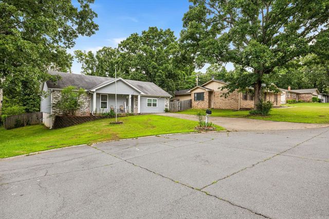 96 Creekwood Drive, Jacksonville, AR 72076