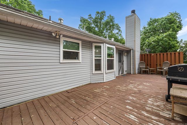 96 Creekwood Drive, Jacksonville, AR 72076