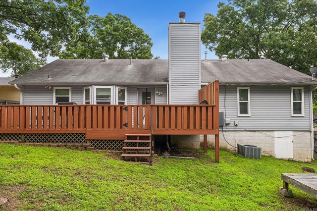 96 Creekwood Drive, Jacksonville, AR 72076