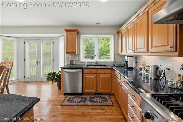 6951 Brook Hollow Court, West Bloomfield Charter Township, MI 48322