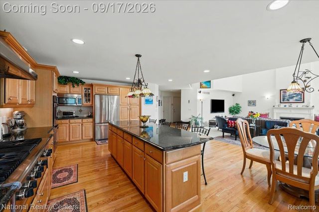 6951 Brook Hollow Court, West Bloomfield Charter Township, MI 48322
