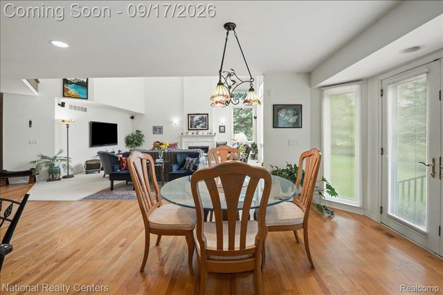 6951 Brook Hollow Court, West Bloomfield Charter Township, MI 48322