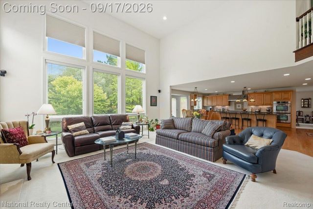 6951 Brook Hollow Court, West Bloomfield Charter Township, MI 48322