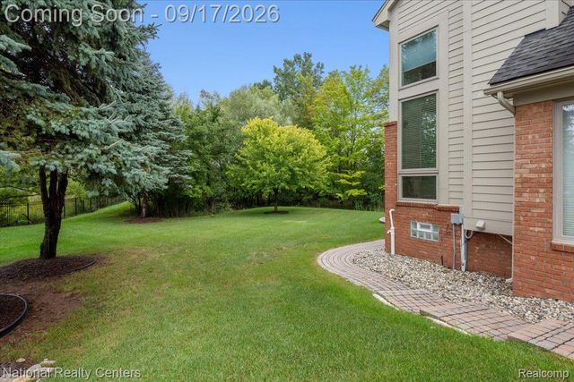 6951 Brook Hollow Court, West Bloomfield Charter Township, MI 48322