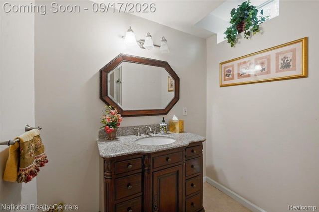 6951 Brook Hollow Court, West Bloomfield Charter Township, MI 48322