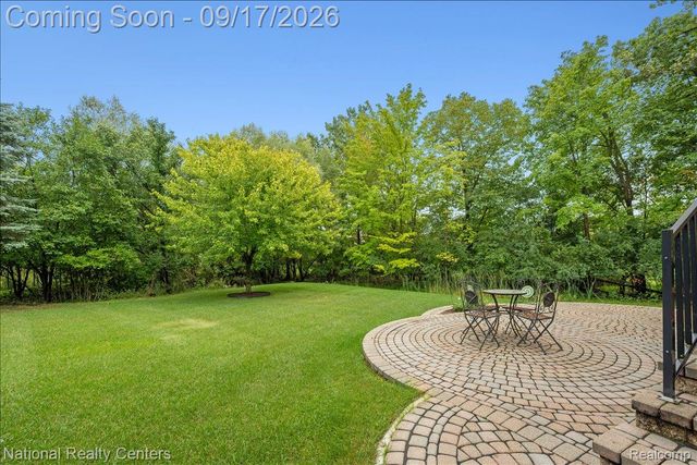 6951 Brook Hollow Court, West Bloomfield Charter Township, MI 48322