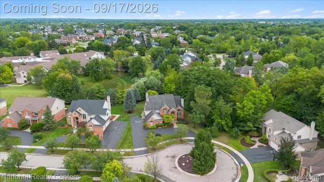 6951 Brook Hollow Court, West Bloomfield Charter Township, MI 48322