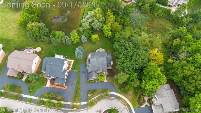 6951 Brook Hollow Court, West Bloomfield Charter Township, MI 48322