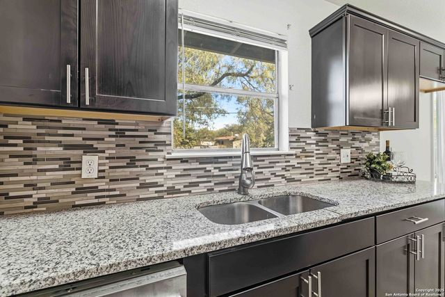 6207 Deer Valley, San Antonio, TX 78242