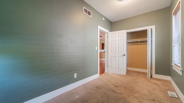 2512 White Oak Avenue, Whiting, IN 46394