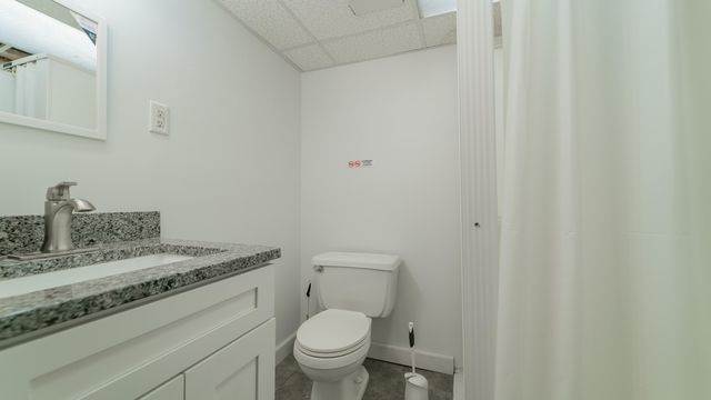 2512 White Oak Avenue, Whiting, IN 46394