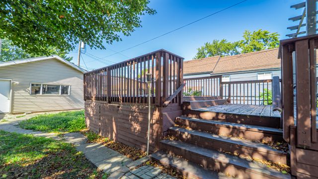 2512 White Oak Avenue, Whiting, IN 46394