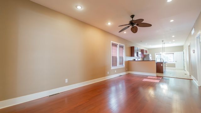 2512 White Oak Avenue, Whiting, IN 46394