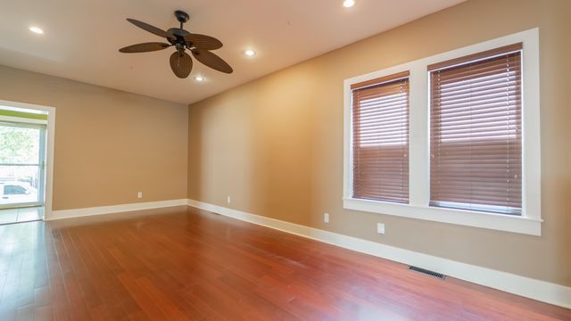 2512 White Oak Avenue, Whiting, IN 46394