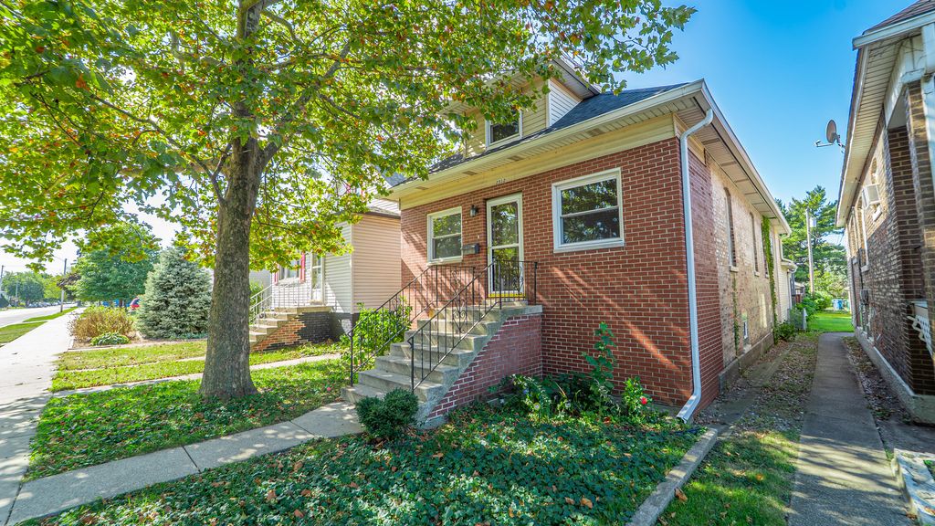 2512 White Oak Avenue, Whiting, IN 46394