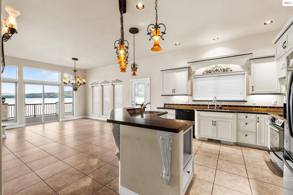 1100 S Division Ave, Sandpoint, ID 83864 photo 18